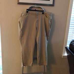 Never Worn Sz 26 Khaki Lane Bryant Jeans